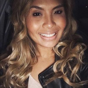 Meet your Posher, Glyness